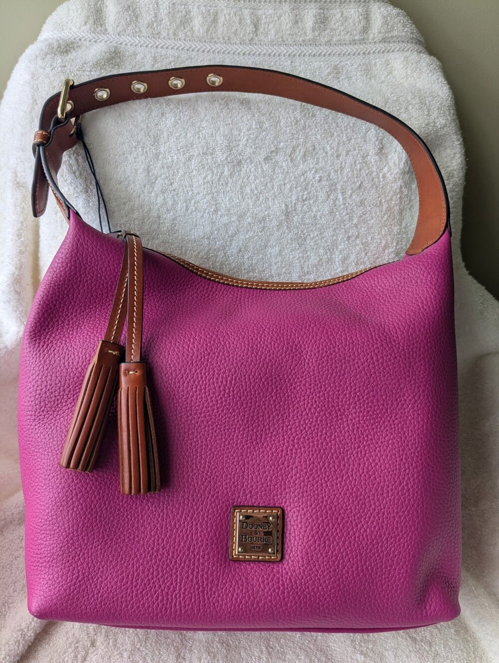 Dooney And Bourke Paige Sac Hobo Shoulder Bag